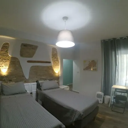 Isi Гостевой дом