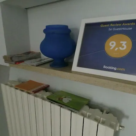 Гостевой дом Isi 3*